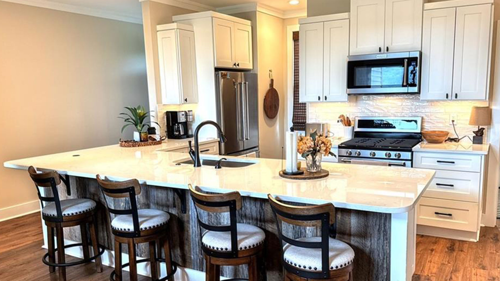 reserve-3-condo-interior-3